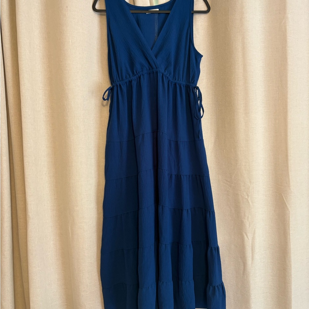 Elegant Blue Sleeveless Dress